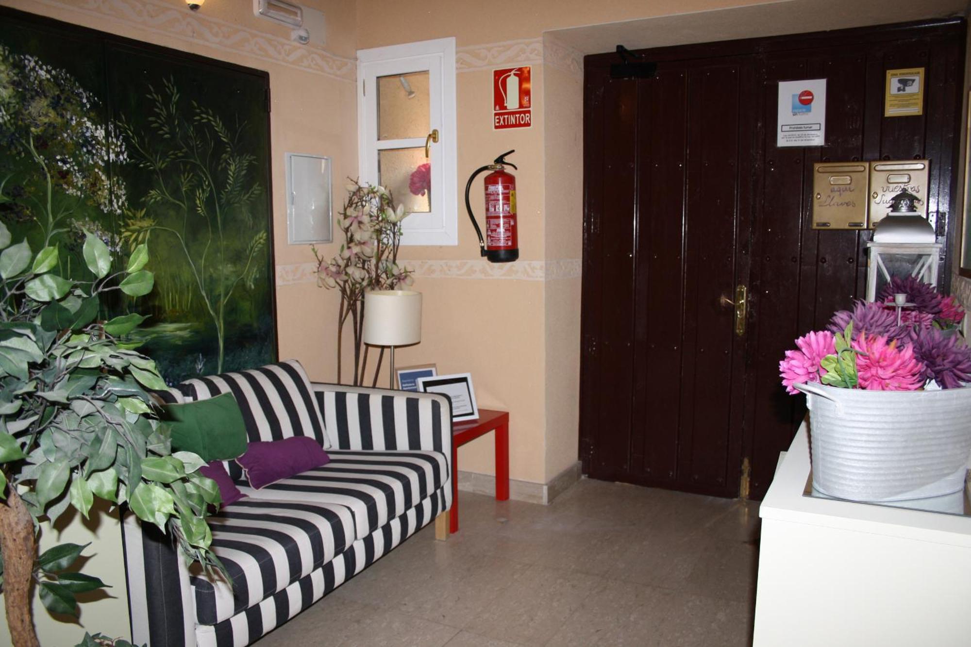 Refitoleria Apartamentos Segovia Exteriör bild